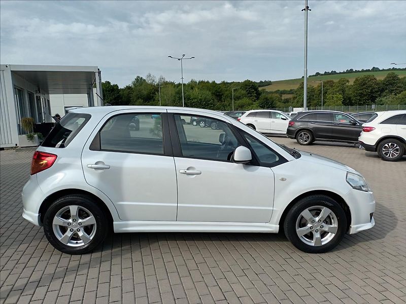 Suzuki SX4 1,6 VVT,79KW,VÝHŘEV,SERVIS, - fotka 4 z 38