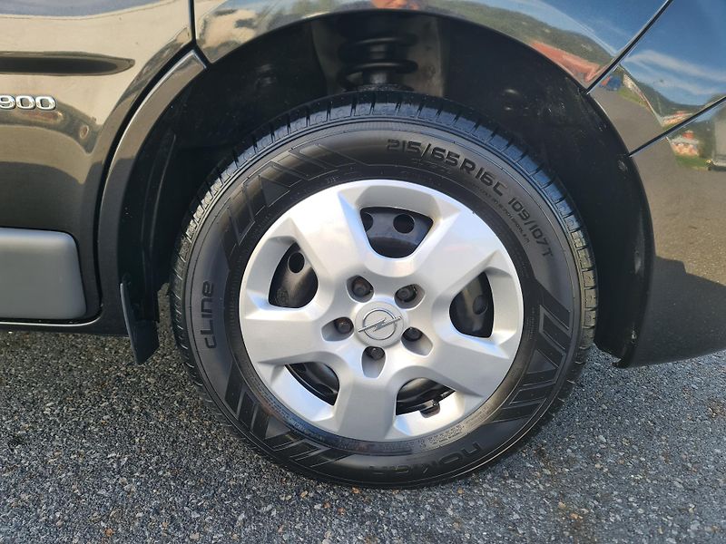 Opel Vivaro (2012) LONG 2.0 CDTi KLIMA 9-MÍST SER - fotka 41 z 42