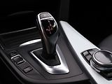 BMW Řada 3 3,0 330d xDrive 190kW M-paket - náhled 24