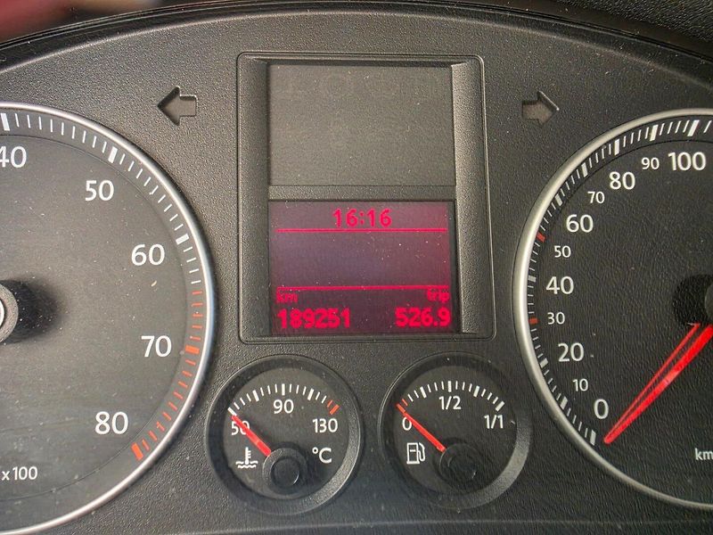 Volkswagen Golf Plus (2006) 1.6 i GOAL nová STK - fotka 9 z 20