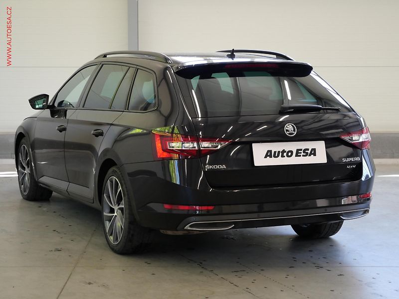 Škoda Superb (2018) 2.0TDi 4x4, SportLine, DSG - fotka 6 z 20