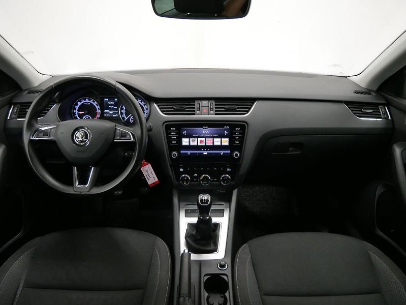 Škoda Octavia - fotka 5 z 28