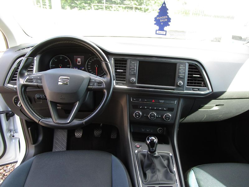 Seat Ateca 1,6TDI-85KW-NOVÁ STK - fotka 9 z 22