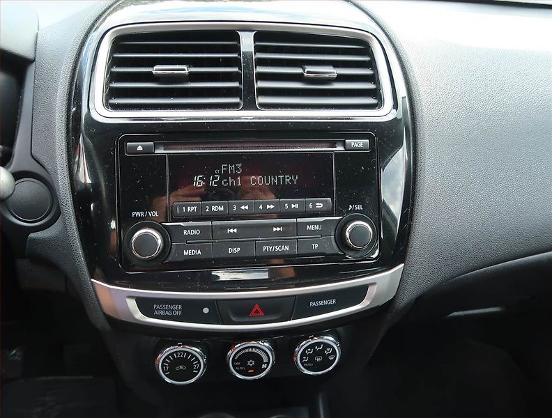 Mitsubishi ASX (2014) 1.6 MIVEC, ČR,1.maj - fotka 12 z 15