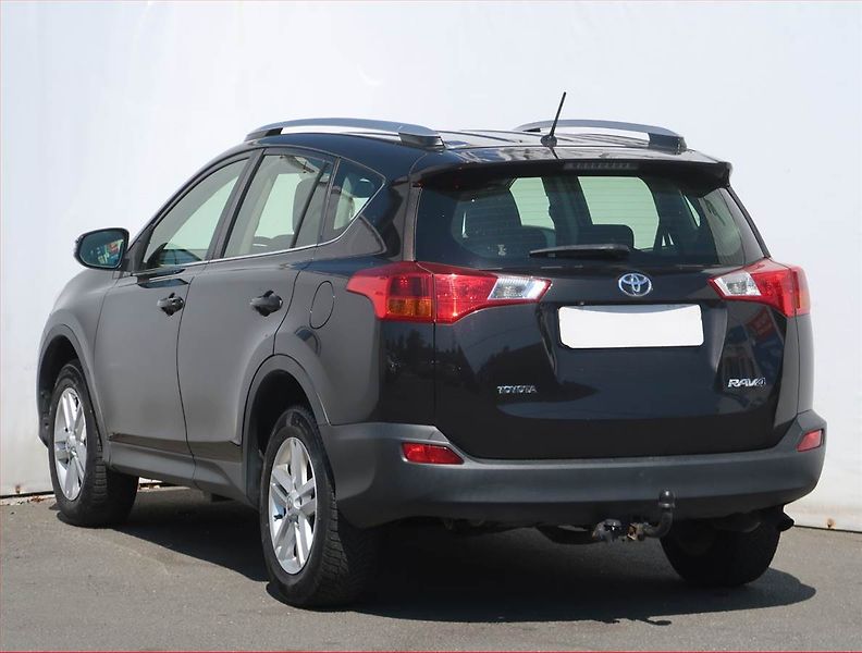 Toyota RAV4 (2014) 2.0 D-4D, Serv.kniha, Tempomat - fotka 4 z 19