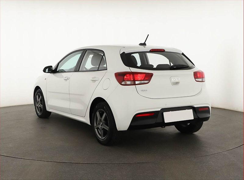 Kia Rio (2023) 1.2 DPI, ČR,1.maj, Serv.kniha - fotka 4 z 20