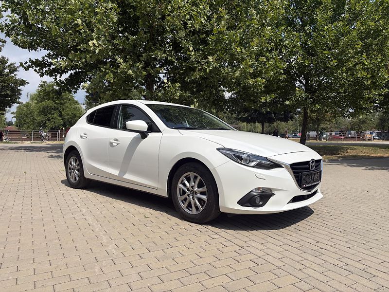Mazda 3 2.0 Center-Line - fotka 14 z 30