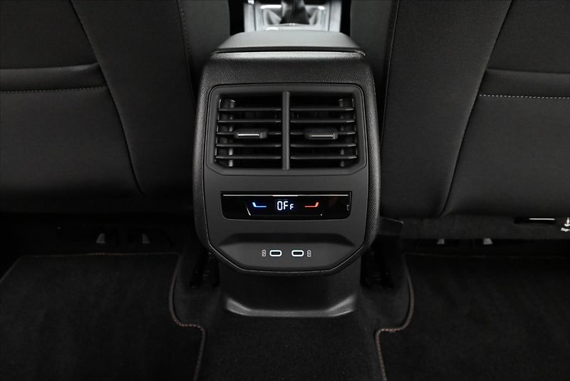 Seat Leon 1,5 TSI 85kW Style Záruka až 5 - fotka 21 z 30