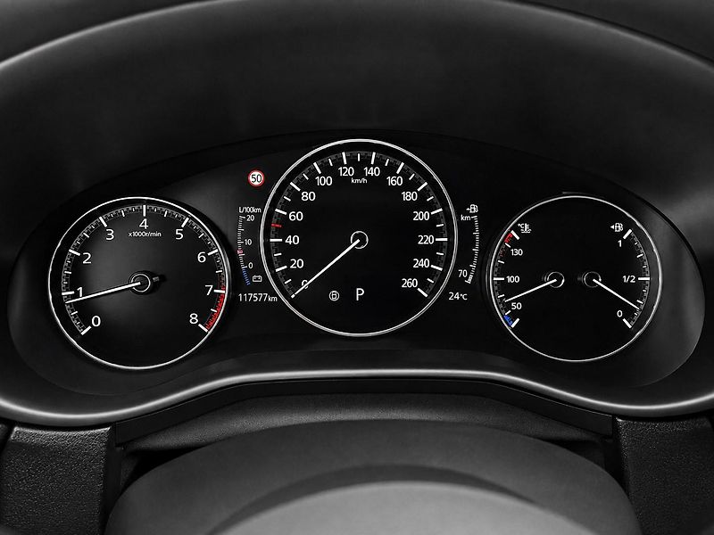Mazda CX-30 (2022) 2.0 SKYACTIV-X 137kW COSMO 4x4 - fotka 30 z 42