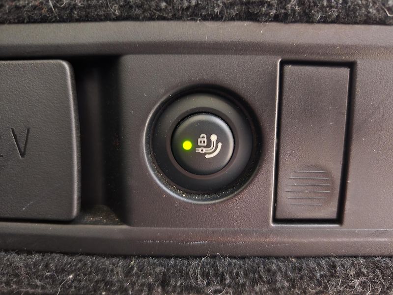BMW X5 (2021) M50i 390kW xDrive - fotka 9 z 30