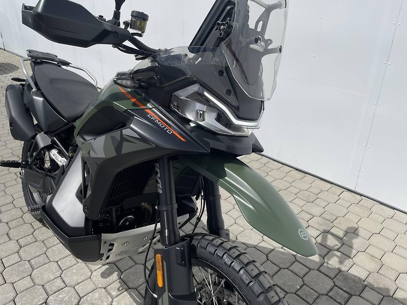 CFMOTO (2026) 1000MT-X Touring EU5+ - fotka 5 z 12