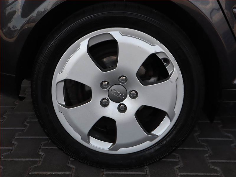 Audi A3 (2007) 2.0 TDI, levný provoz - fotka 14 z 15