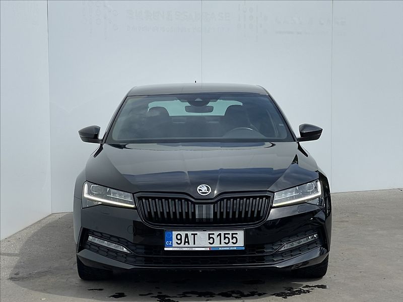Škoda Superb 2,0 TDI 4x4 DSG SportLine TZ - fotka 19 z 22