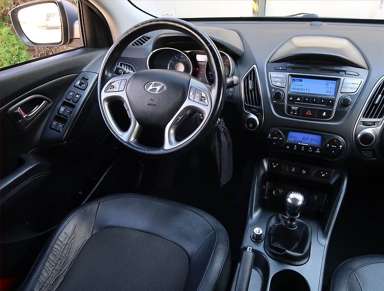 Hyundai ix35 (2014) 2.0 GDI, 4X4, Kůže, Tempomat - fotka 7 z 20