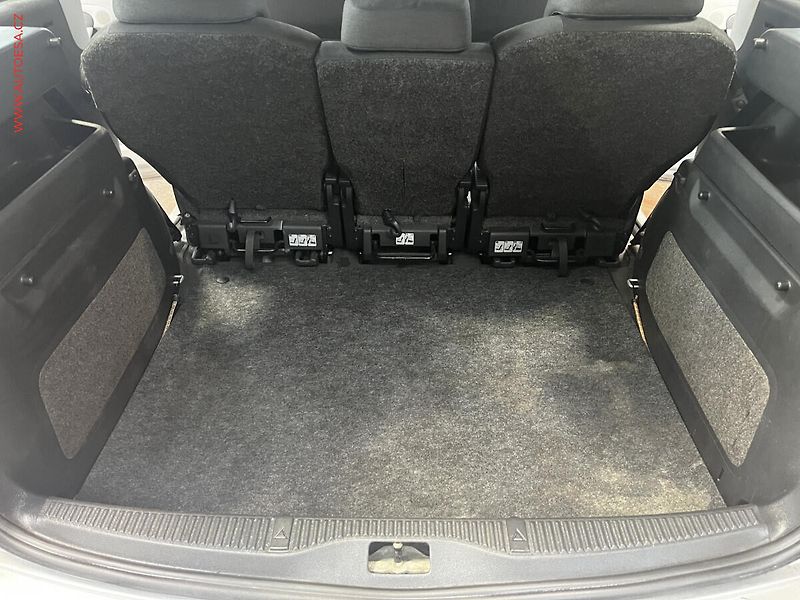 Škoda Roomster (2008) 1.2 12V, ČR, AC - fotka 7 z 13