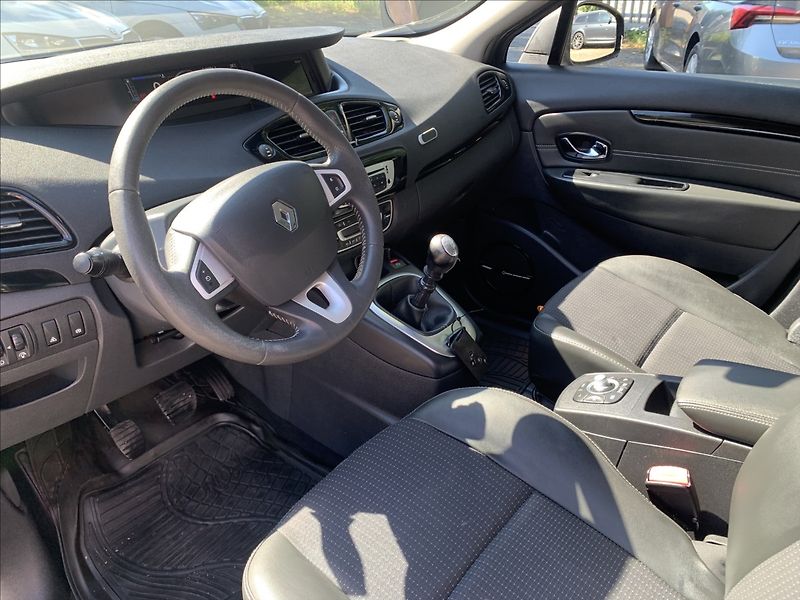 Renault Grand Scénic 1,6 DCi  Megane Scenic - fotka 11 z 21