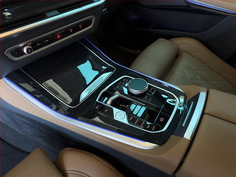BMW X5 (2024) xDrive30d - fotka 20 z 20