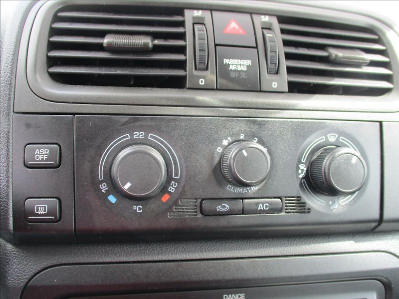 Škoda Fabia 1,2 i, klimatizace, tažné, - fotka 19 z 28