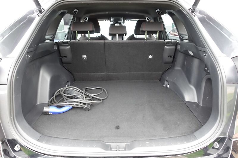 Toyota RAV4 2,5 PHEV Plug-in Comfort 4x4 - fotka 15 z 35