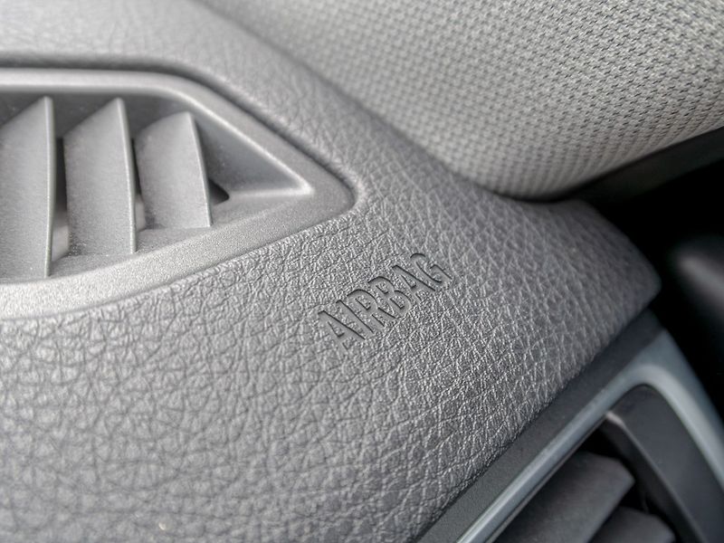 BMW Řada 3 (2017) 325D 165KW NAVI – LED - fotka 34 z 48
