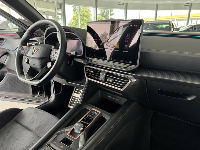 Cupra Formentor 2,0TSI VZ 333*4x4*REZERVACE! - fotka 14 z 41