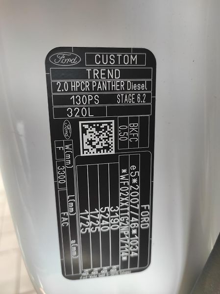 Ford Transit Custom 2,0EcoBlue mHev, L2, 6 míst,TZ - fotka 29 z 46