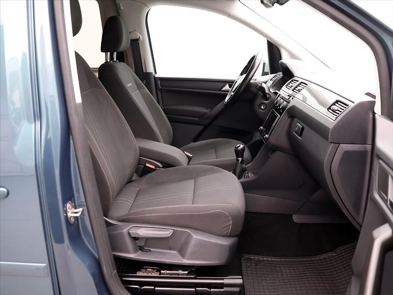 Volkswagen Caddy 2,0 TDI 110kW Alltrack 1.Maj - fotka 11 z 30