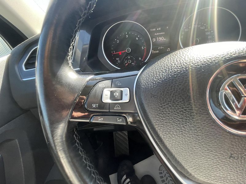 Volkswagen Tiguan 2.0TDi 150PS 4x4 DSG 179TKM 1A - fotka 126 z 131