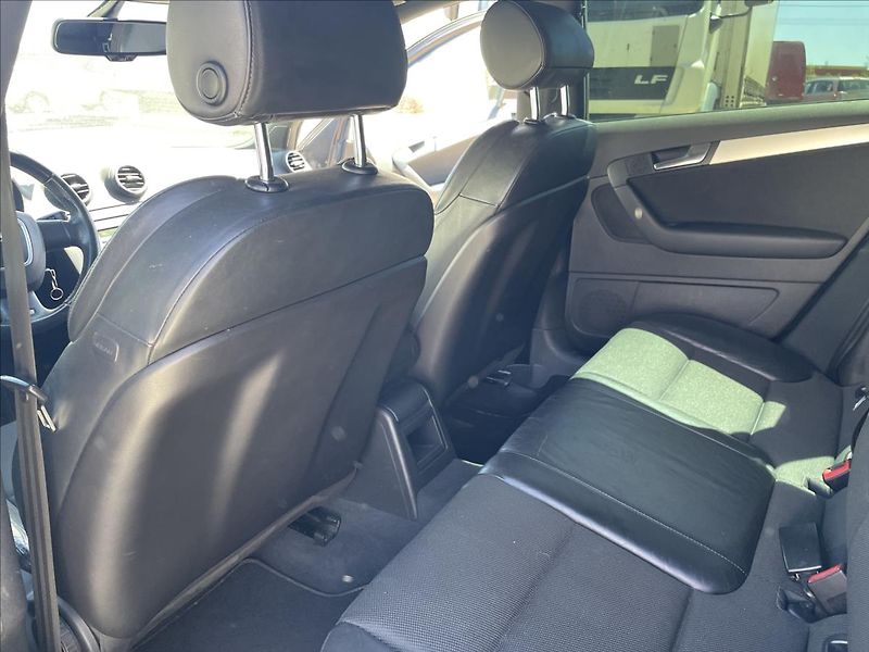 Audi A3 2,0 TDi 103kW*S-line*servis - fotka 35 z 47