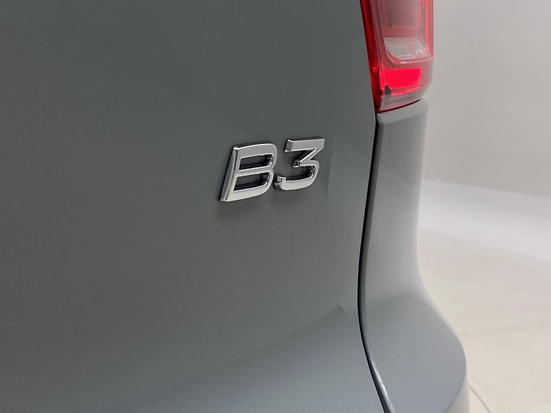 Volvo XC40 (2026) B3 AUT DARK PLUS - fotka 20 z 60