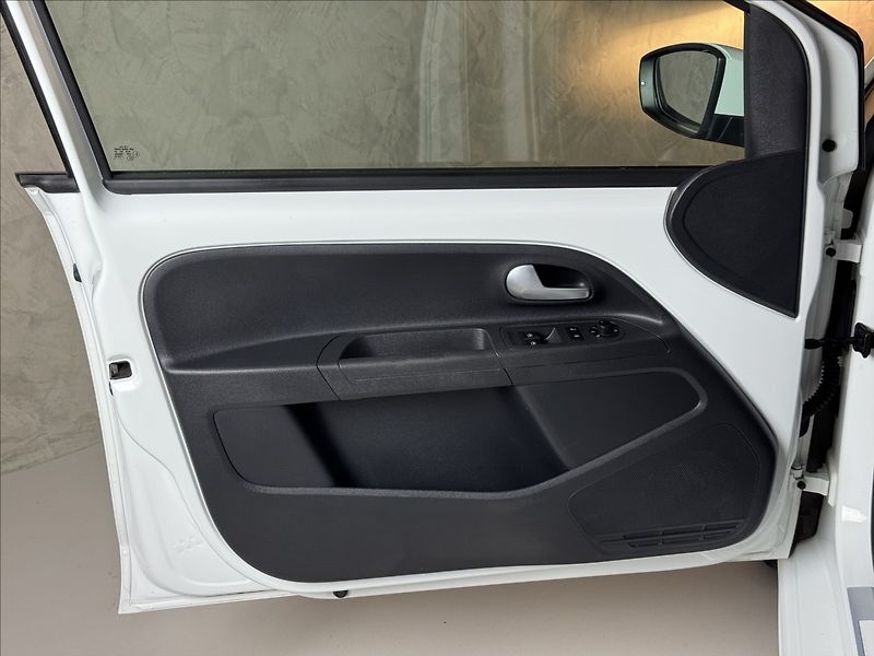Volkswagen e-up! 61kW Move LED Kamera APP - fotka 18 z 40