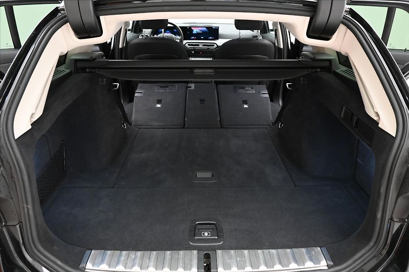 BMW Řada 3 2,0 318d Facelift Záruka až 5 - fotka 10 z 26