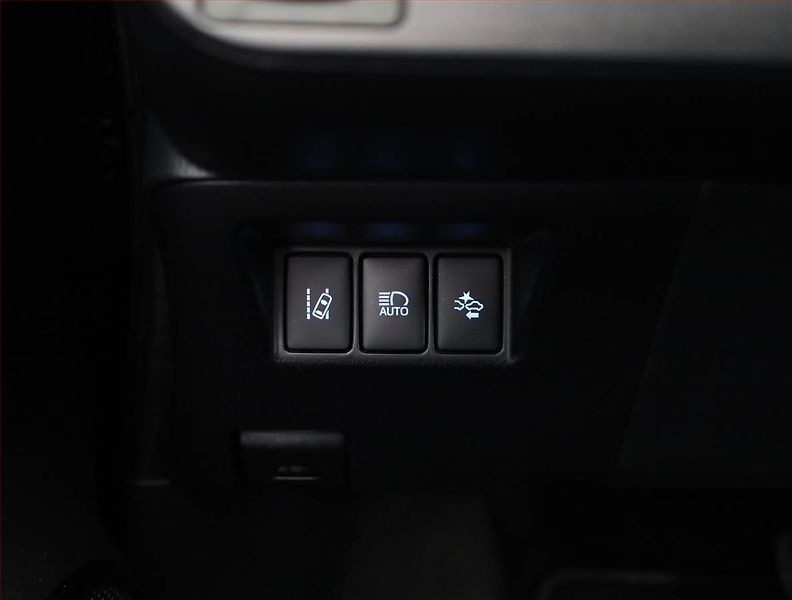 Toyota Yaris (2017) 1.5 Dual VVT-i, Automat, ČR - fotka 17 z 19