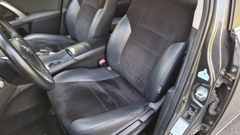Toyota Avensis 1.8 VVT-I Rezervace - fotka 14 z 30