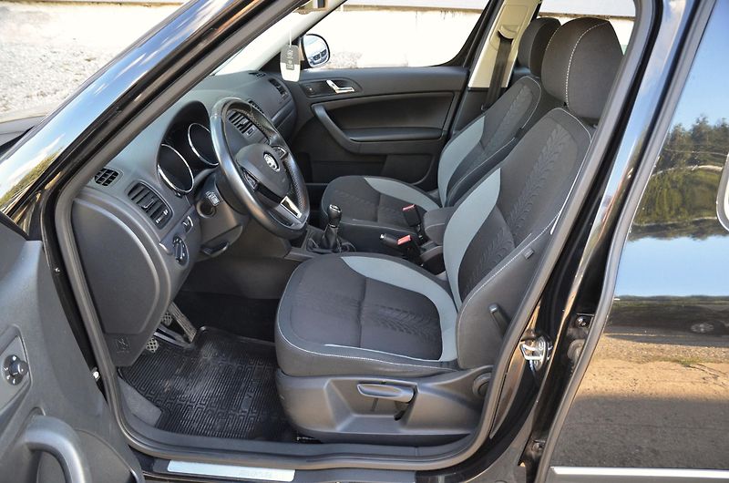 Škoda Yeti (2014) 1.4 TSi Adventure XENON /TAŽNÉ - fotka 16 z 34