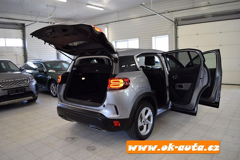 Citroën C5 Aircross HYBRID 225 ě-EAT8 165 kW-DPH - fotka 20 z 68