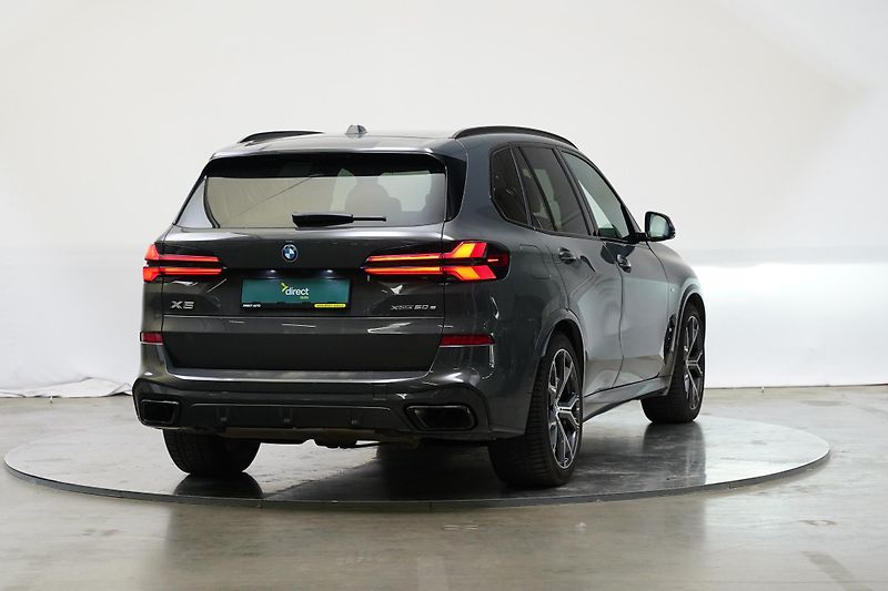 BMW X5 - fotka 2 z 30