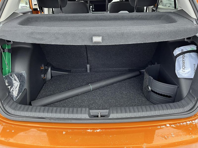 Škoda Fabia Top Selection 1.0 TSI 85kW DSG - fotka 22 z 22