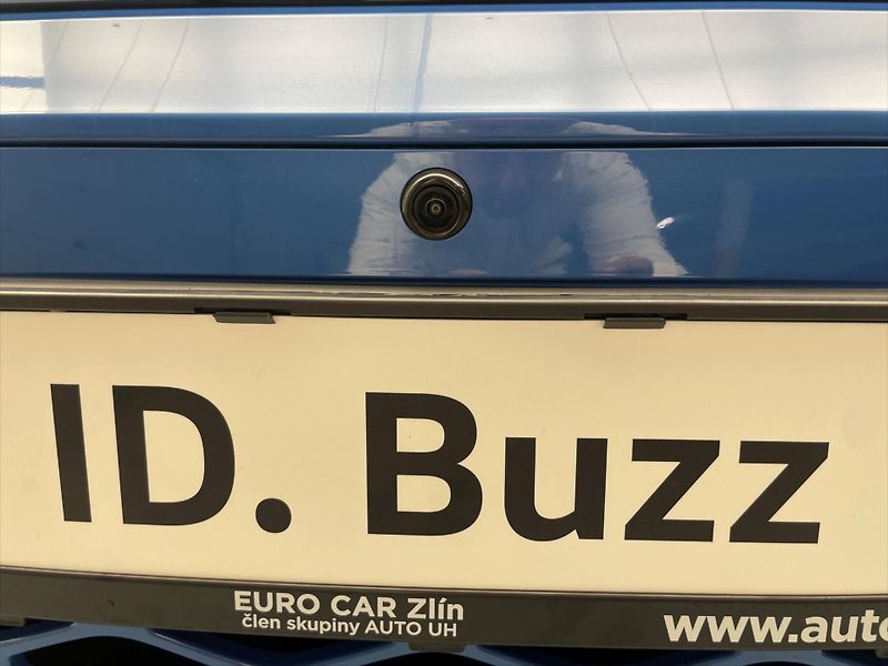 Volkswagen ID.Buzz Long Pro 86 kWh - fotka 31 z 33