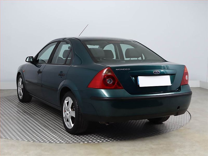 Ford Mondeo (2002) 1.8 16V, po STK, Klima - fotka 4 z 12
