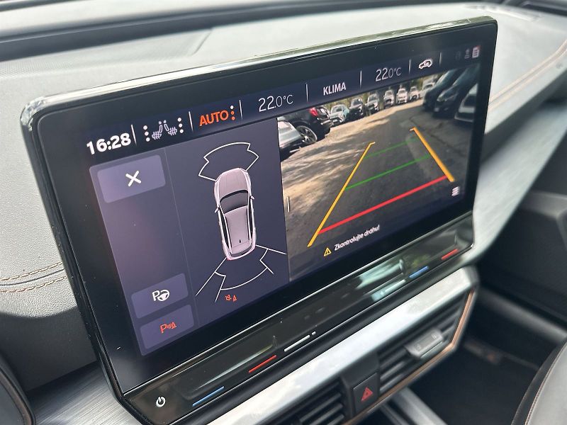 Cupra Formentor (2024) 1.5 TSI DSG - fotka 12 z 28