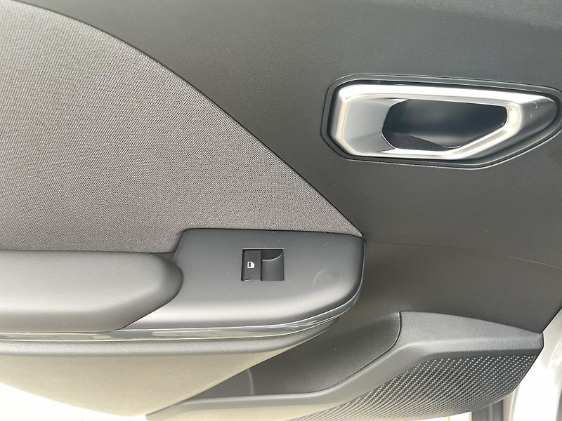 Kia K4 (2026) 1.0T-GDi MHEV EXCLUSIVE 7DCT - fotka 16 z 20