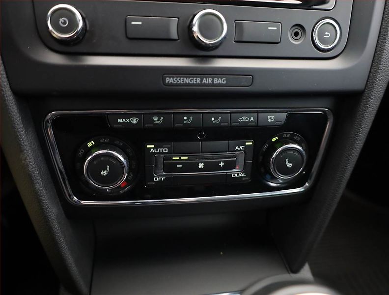 Škoda Superb (2014) 2.0 TDI, Serv.kniha, Navi - fotka 10 z 19