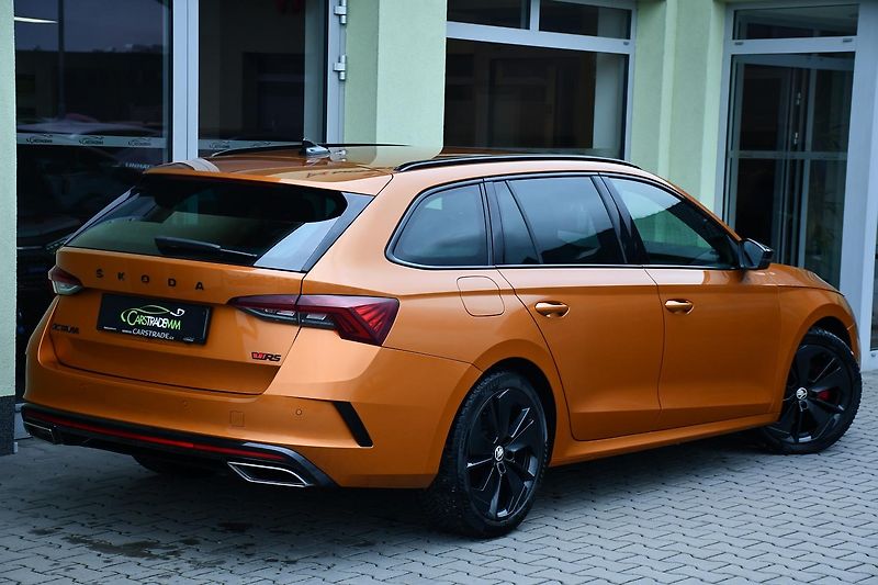 Škoda Octavia 2.0TDi RS DSG 1M ČR - fotka 4 z 39