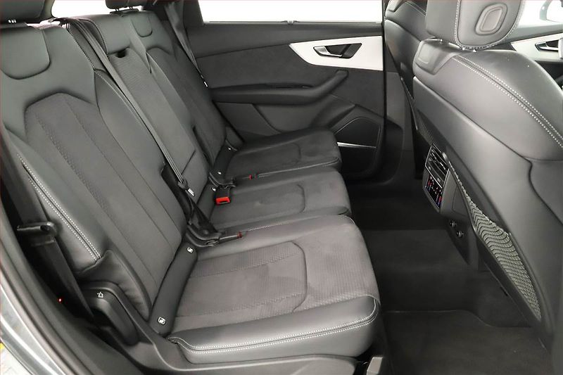 Audi Q7 (2023) 50 TDI - fotka 7 z 20