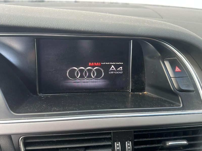 Audi A4 Allroad (2012) 2.0TDi, 105KW, 4x4, B&O - fotka 21 z 27