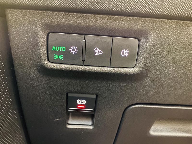 Škoda Kodiaq 2,0 TDI 142kW DSG 4x4 Exclusiv - fotka 23 z 30