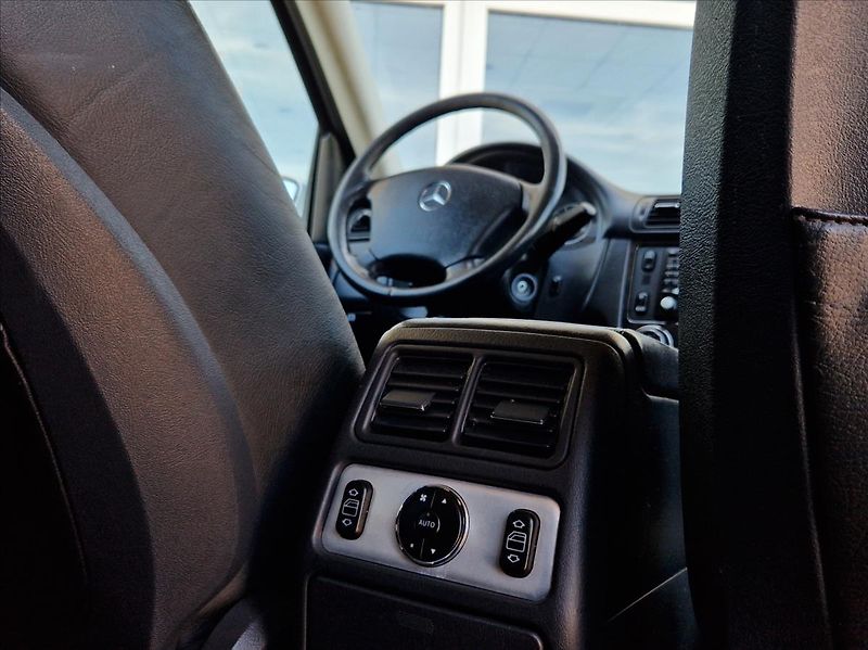 Mercedes-Benz Třídy M 2,7 CDI 120kW AUTO  ML 270 CDI - fotka 14 z 33