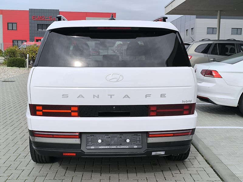 Hyundai Santa Fe (2026) 1,6 T-GDI HEV 2WD SMART  - fotka 4 z 10