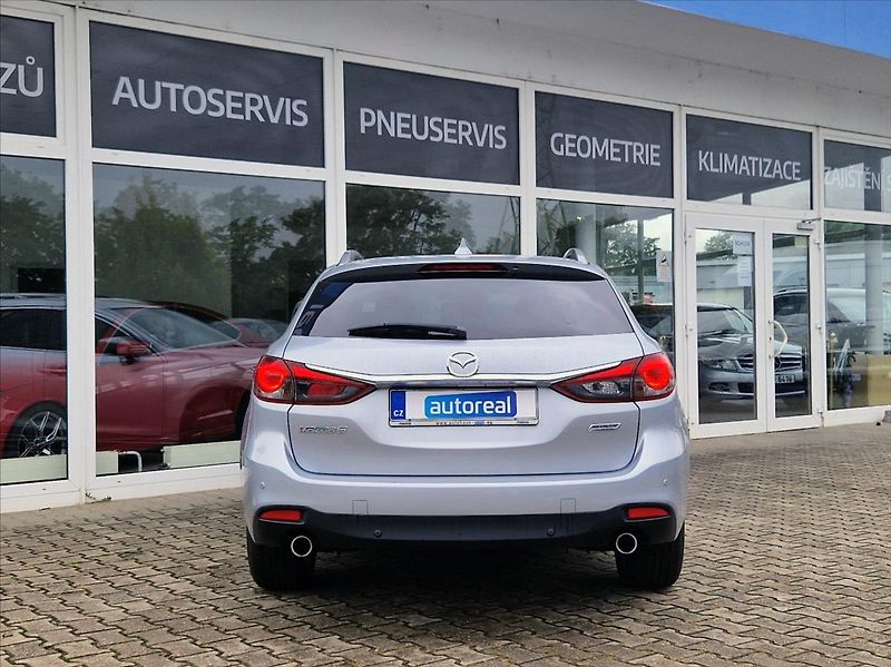 Mazda 6 2,2 D SKYACTIVE, VÝHŘEV NOSIČ - fotka 4 z 42